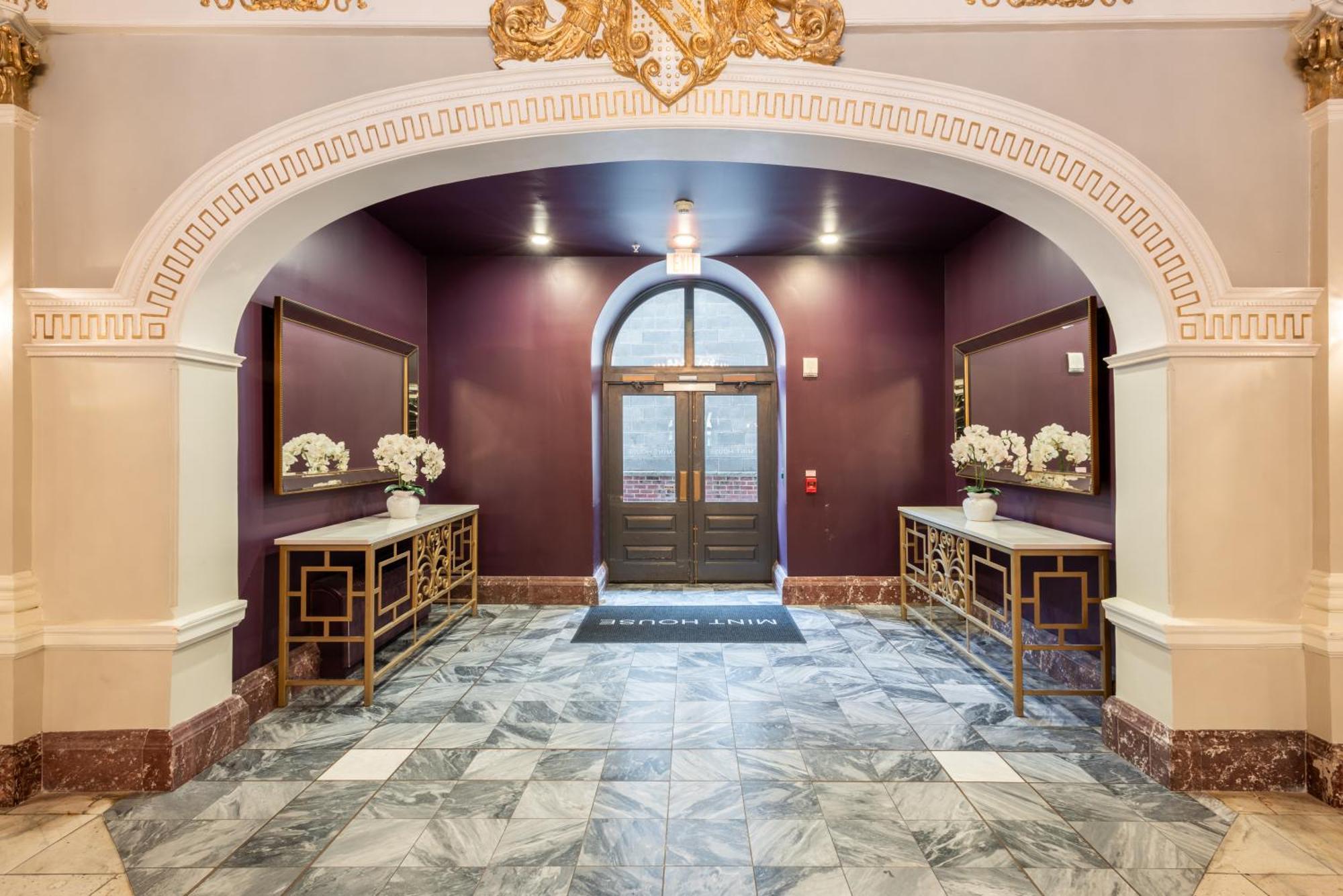 Mint House At The Divine Lorraine Hotel - フィラデルフィア エクステリア 写真